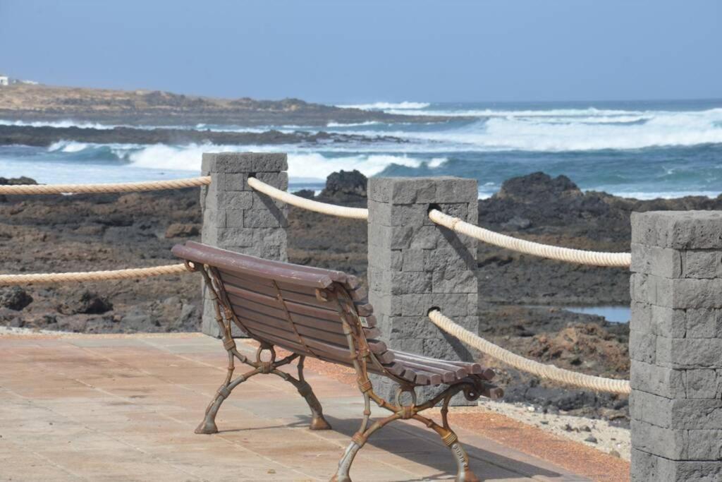 Lanzarote Famara Beach Ngoại thất bức ảnh