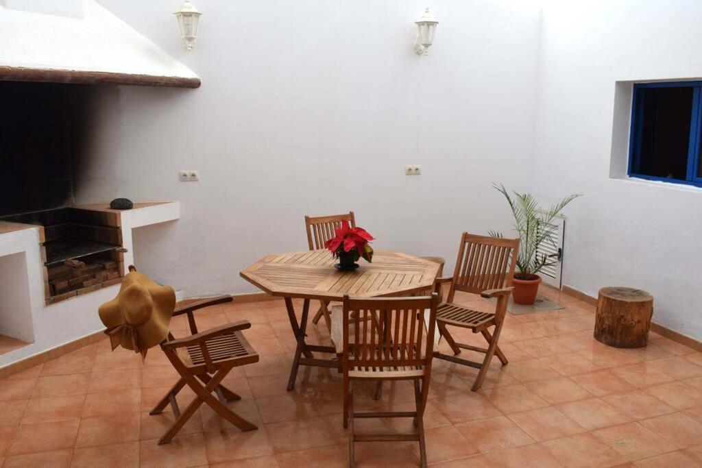 Lanzarote Famara Beach Ngoại thất bức ảnh